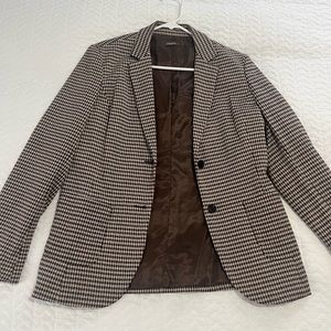 Beautiful J.Mclaughlin blazer.